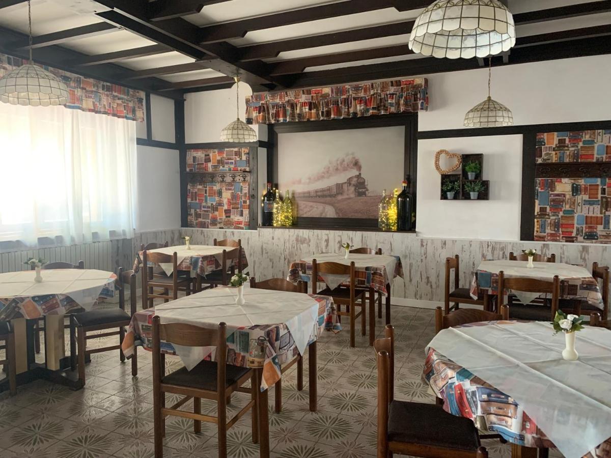 Hôtel All'Antica Stazione à Múggia Extérieur photo
